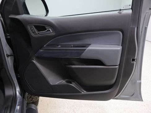 Used 2022 Chevrolet Colorado Z71 image 24