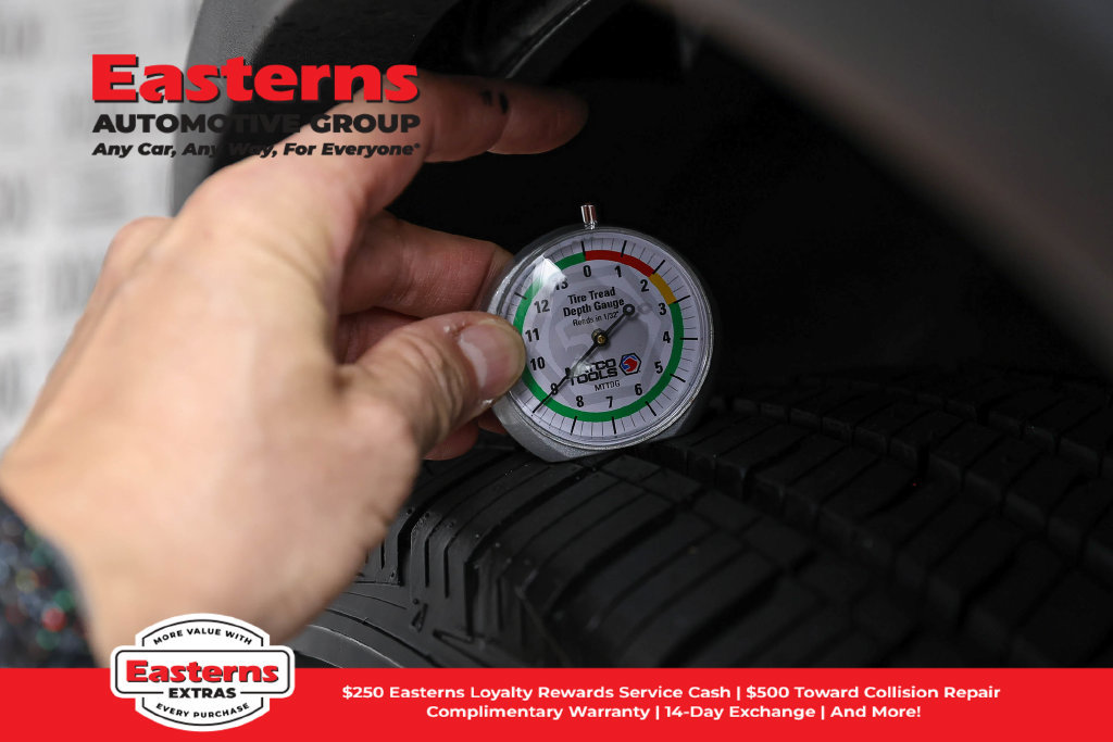 Used 2023 Nissan Rogue S AWD/4WD image 27