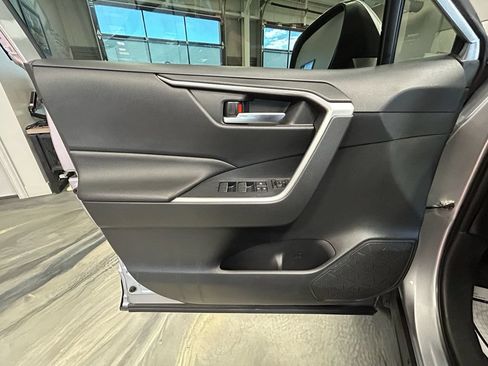 Used 2022 Toyota RAV4 XLE Premium AWD/4WD image 51