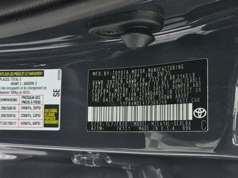 Used 2026 Toyota Corolla LE FWD image 12
