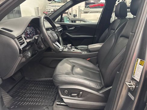 Used 2017 Audi Q7 3.0T Premium Plus w/ Premium Plus Package AWD/4WD image 11