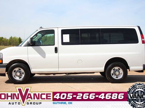 Used 2017 Chevrolet Express 2500 LT w/ LT Preferred Equipment Group image 5