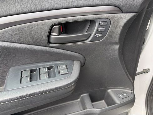 Used 2023 Honda Passport EX-L image 17