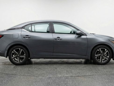 Used 2025 Nissan Sentra SV FWD image 11