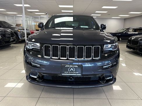 Used 2014 Jeep Grand Cherokee SRT image 4