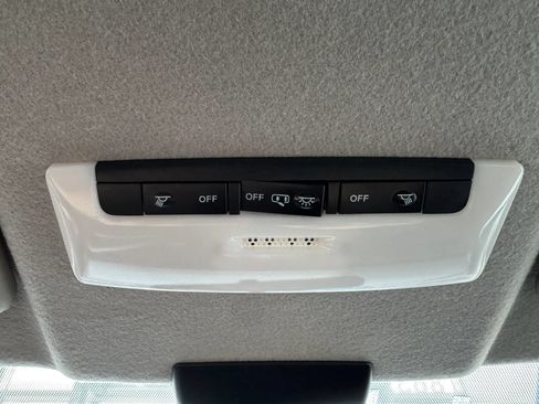 Used 2023 Nissan Kicks SR FWD image 20