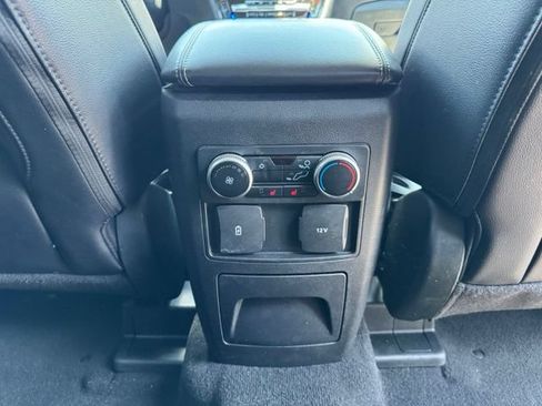 Used 2023 Ford Explorer Limited AWD/4WD image 16