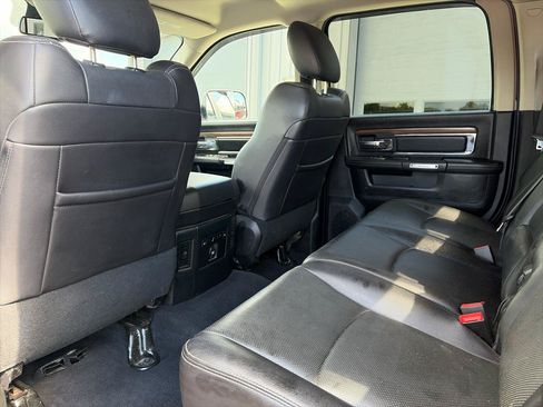 Used 2016 RAM 2500 Laramie w/ Sport Appearance Group AWD/4WD image 16