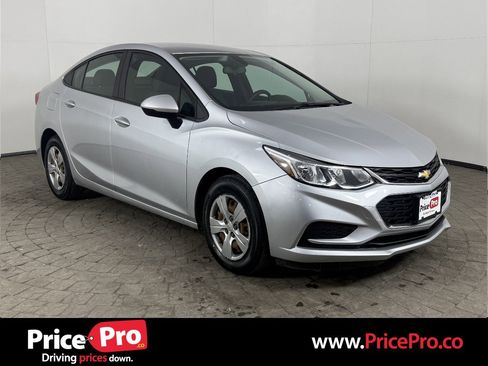Used 2017 Chevrolet Cruze LS image 1