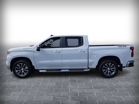 Used 2022 Chevrolet Silverado 1500 LT w/ Protection Package AWD/4WD image 6