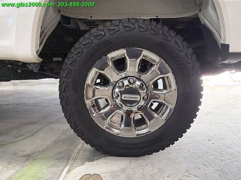 Used 2018 Ford F350 Lariat w/ Lariat Ultimate Package AWD/4WD image 16