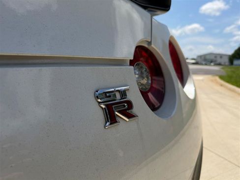 Used 2013 Nissan GT-R Black Edition AWD/4WD image 14