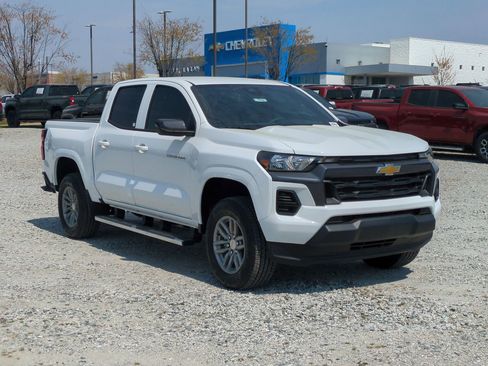 New 2026 Chevrolet Colorado LT w/ Advanced Trailering Package RWD image 2