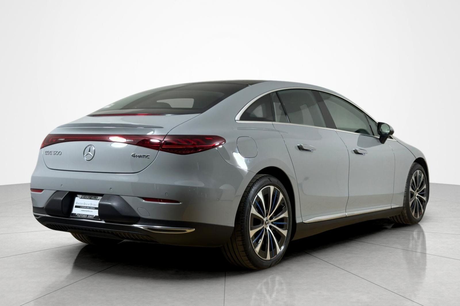Used 2023 Mercedes-Benz EQE 500 4MATIC Sedan image 5