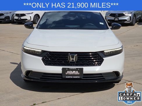 Used 2023 Honda Accord Sport image 2