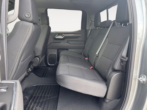 New 2026 GMC Sierra 1500 SLE w/ X31 Off-Road Package image 13