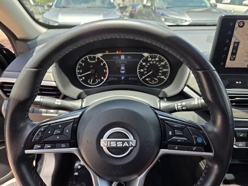 Used 2024 Nissan Altima 2.5 SV w/ SV Premium Package FWD image 28