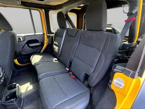 Used 2019 Jeep Wrangler Unlimited Sport S AWD/4WD image 19
