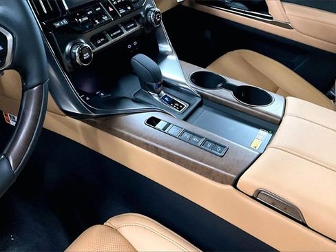 New 2026 Lexus LX 700h Luxury image 8