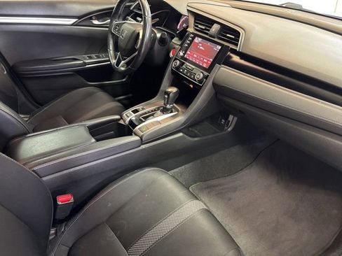 Used 2019 Honda Civic Sport image 12