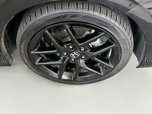 Used 2024 Honda Civic Sport image 11