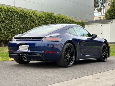 Certified 2025 Porsche 718 Cayman RWD image 7