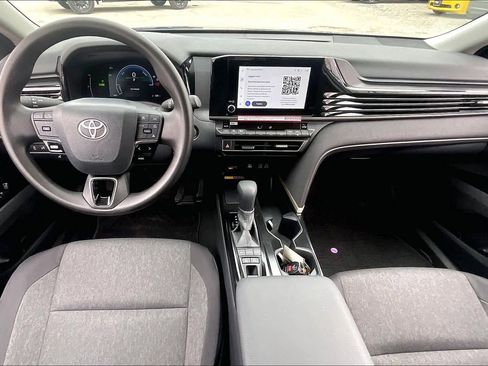 Used 2026 Toyota Camry LE image 15