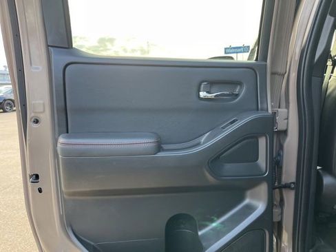 Used 2023 Nissan Frontier PRO-4X w/ Pro-4X Premium Package image 23