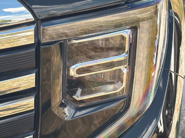 Used 2024 GMC Sierra 1500 SLT w/ SLT Premium Package AWD/4WD image 10