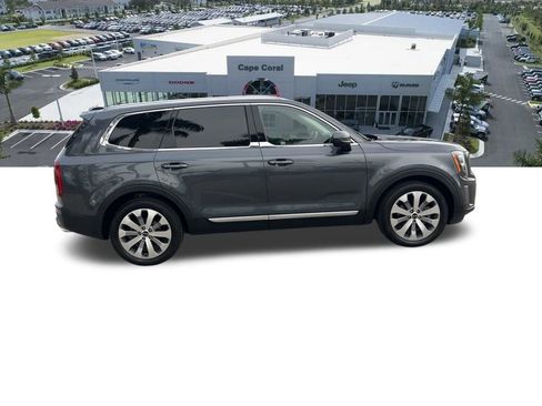 Used 2021 Kia Telluride EX w/ EX Premium Package image 13