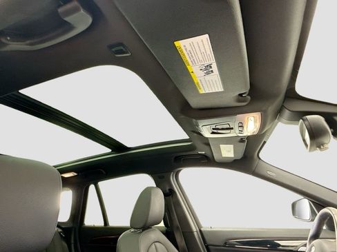 Used 2019 BMW X1 xDrive28i w/ Convenience Package image 17