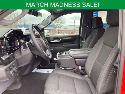 Used 2023 Chevrolet Silverado 1500 LT image 9