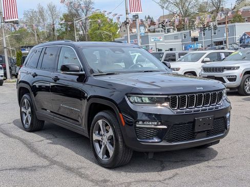 Used 2022 Jeep Grand Cherokee Limited 4xe AWD/4WD image 4