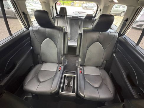 Used 2025 Toyota Grand Highlander FWD image 36