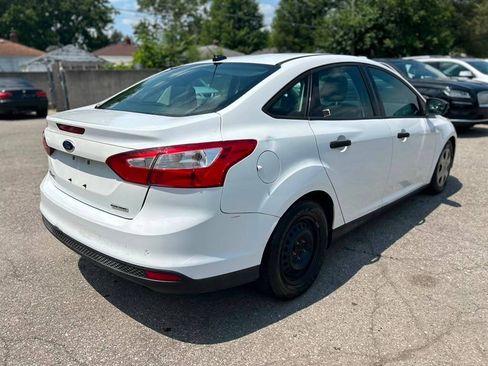 Used 2012 Ford Focus S FWD image 5