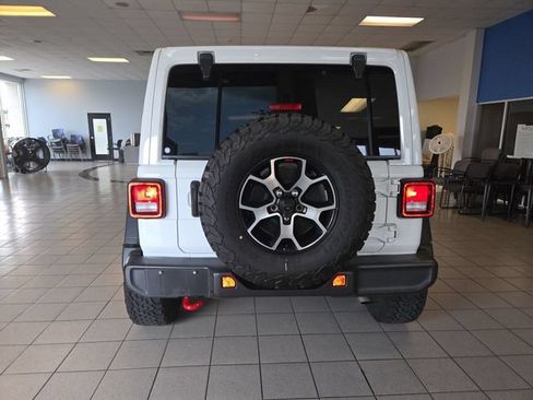 Used 2022 Jeep Wrangler Unlimited Rubicon AWD/4WD image 7