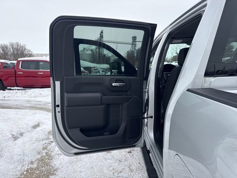 Used 2022 Chevrolet Silverado 2500 Custom w/ Custom Value Package image 22