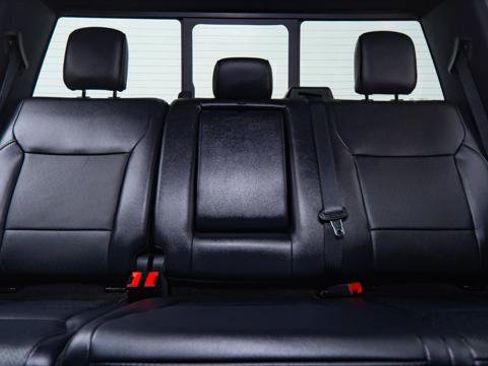 Used 2025 Ford F150 Lariat w/ Equipment Group 502A High image 30