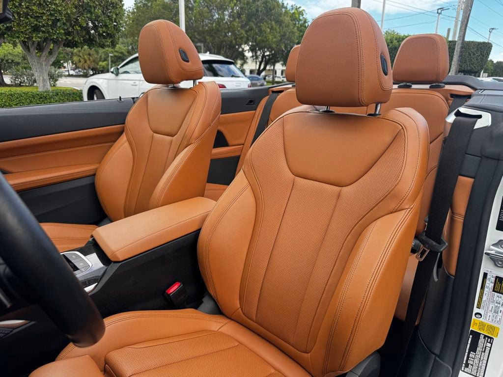 Used 2022 BMW M440i Convertible w/ Premium Package RWD image 9