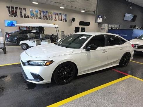 Used 2022 Honda Civic Sport image 3