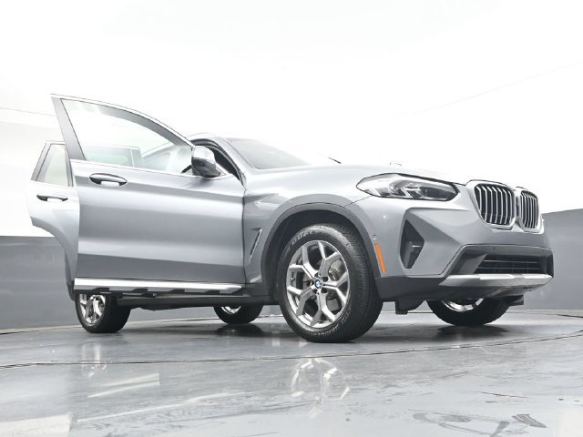 Used 2023 BMW X3 xDrive30i w/ Premium Package AWD/4WD image 42