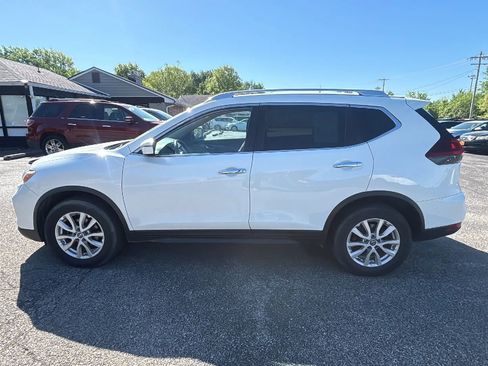 Used 2019 Nissan Rogue SV AWD/4WD image 2