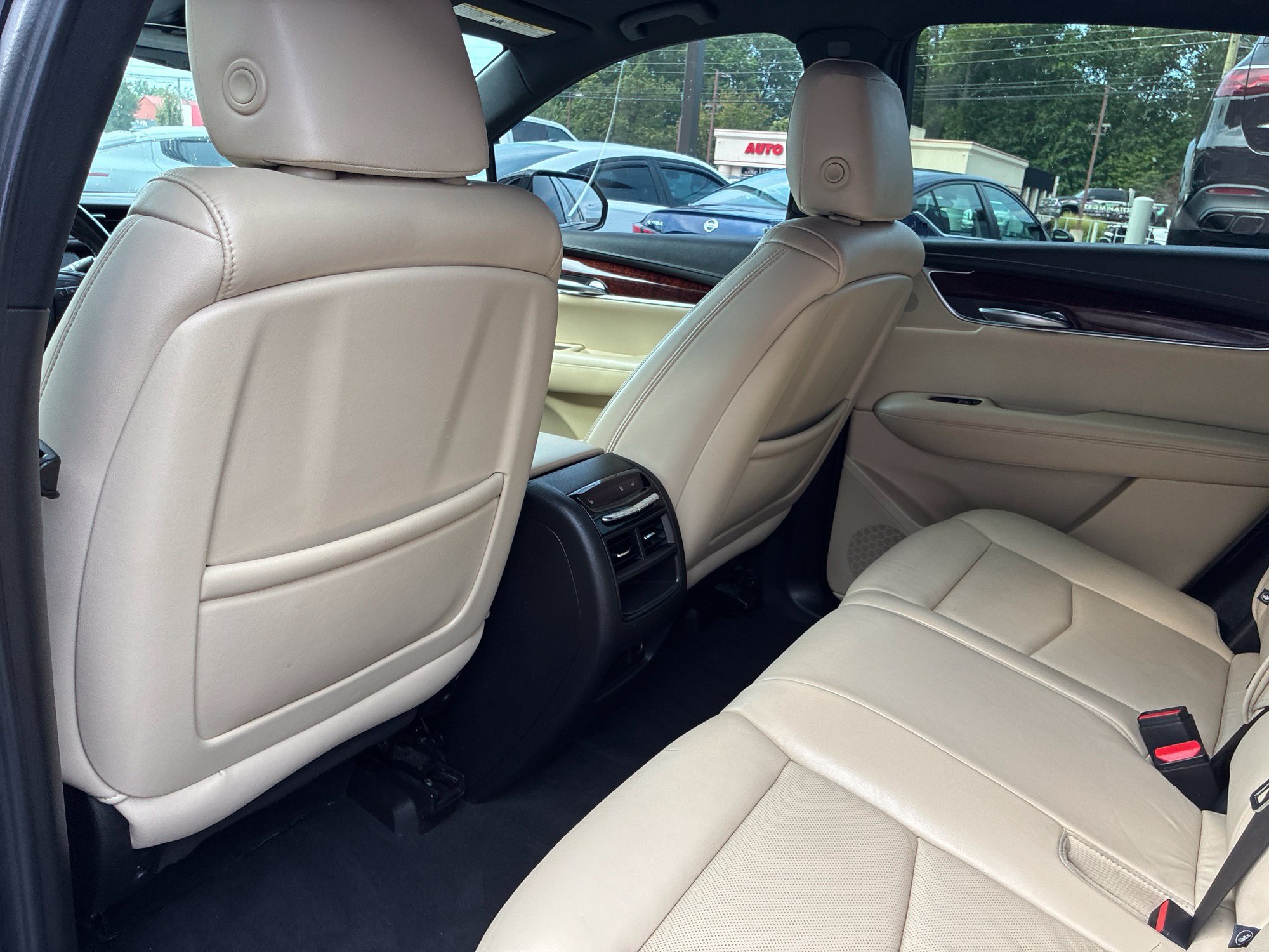 Used 2019 Cadillac XT5 Premium Luxury AWD/4WD image 10