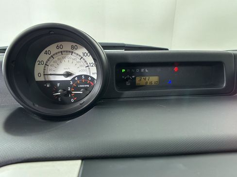 Used 2005 Scion xB FWD image 3