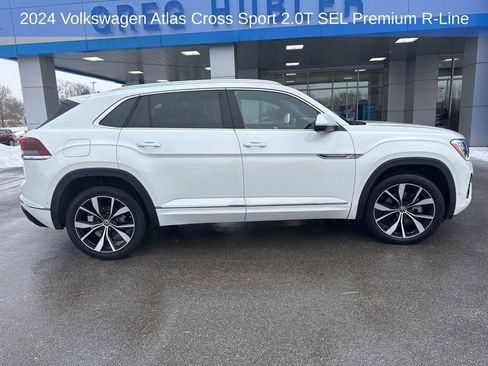 Used 2024 Volkswagen Atlas Cross Sport SEL Premium R-Line image 2