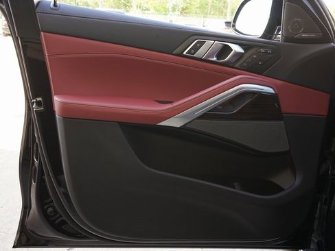 Used 2025 BMW X6 xDrive40i image 24