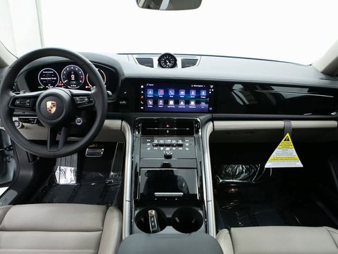 New 2026 Porsche Panamera 4 image 13