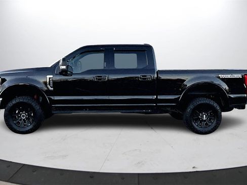 Used 2022 Ford F250 Lariat w/ Tremor Off-Road Package image 6