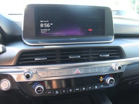 Used 2022 Kia Telluride LX image 18