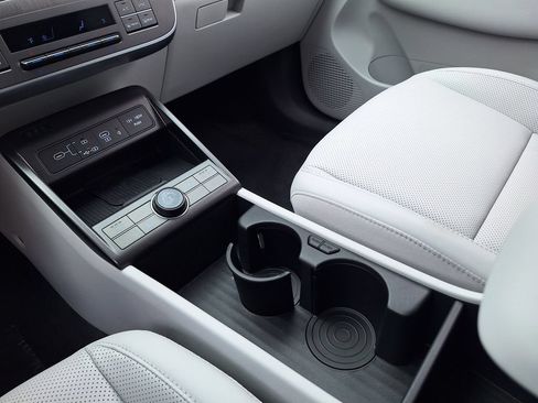 New 2026 Hyundai Kona SEL Premium AWD/4WD image 34